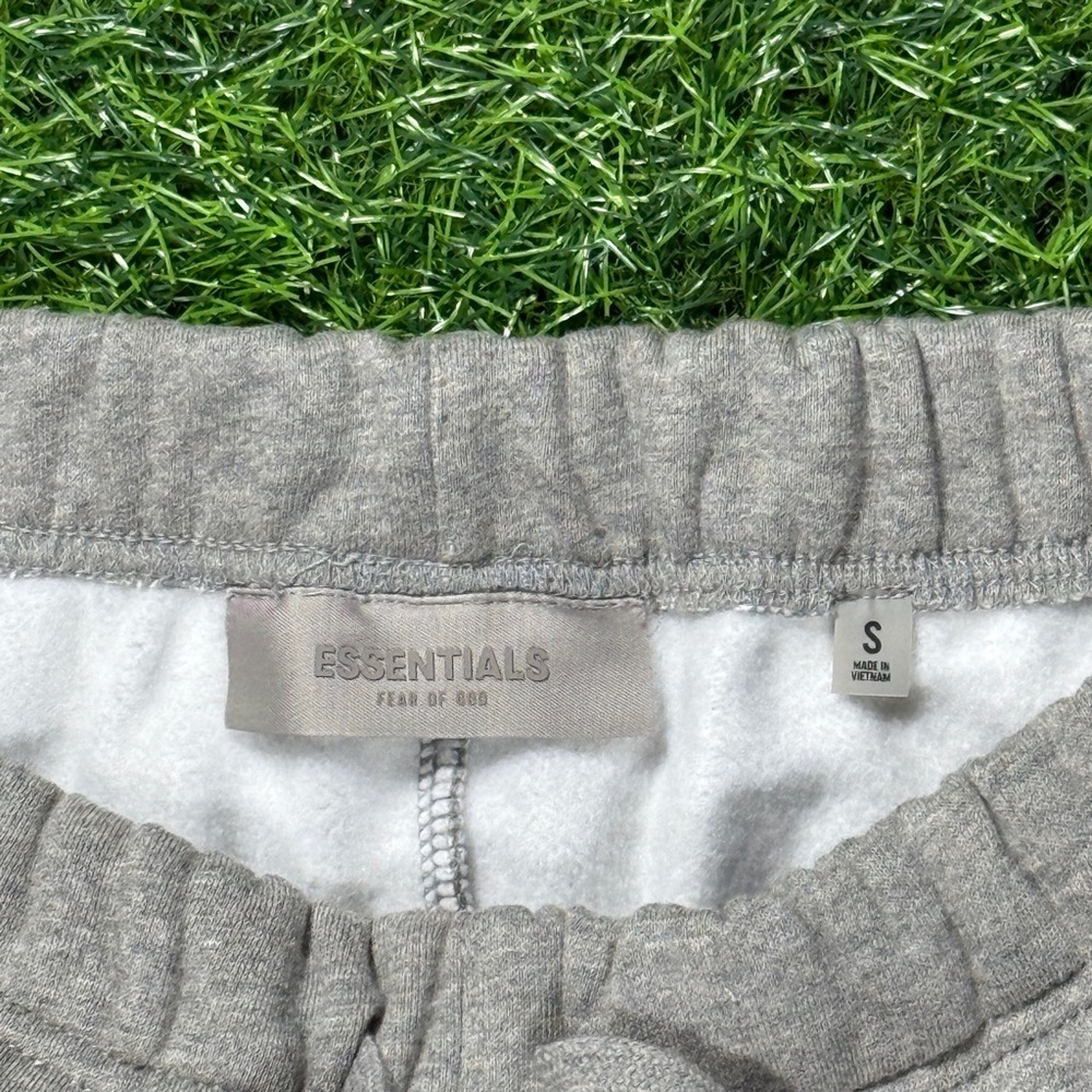 Fear Of God Essentials Dark Oatmeal SS22 Cuffed Sweatpants - Picture 8 of 13